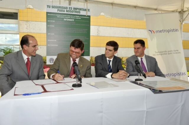 Metropistas y el Departamento del Trabajo firman acuerdo colaborativo