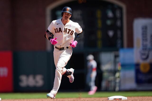 Gigantes derrotan a Cardenales