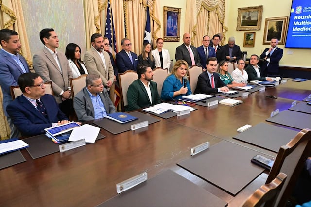 Jenniffer González y Pablo José Hernández se unen contra tope federal de Medicaid