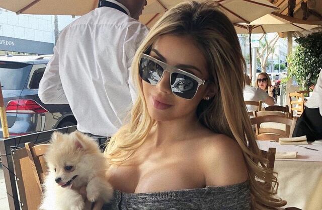 Alexa Dellanos dice por qué borró de las redes las fotos con su padre