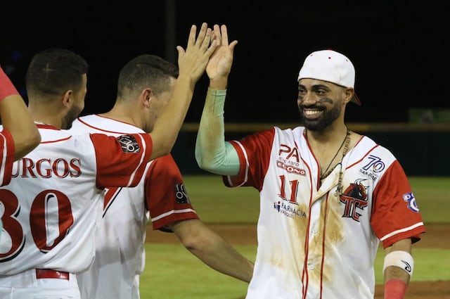 Toritos y Mulos extienden su invicto en el Carnaval de Campeones