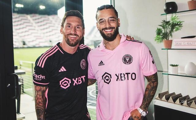Messi recibe a Maluma en el estadio del Inter Miami