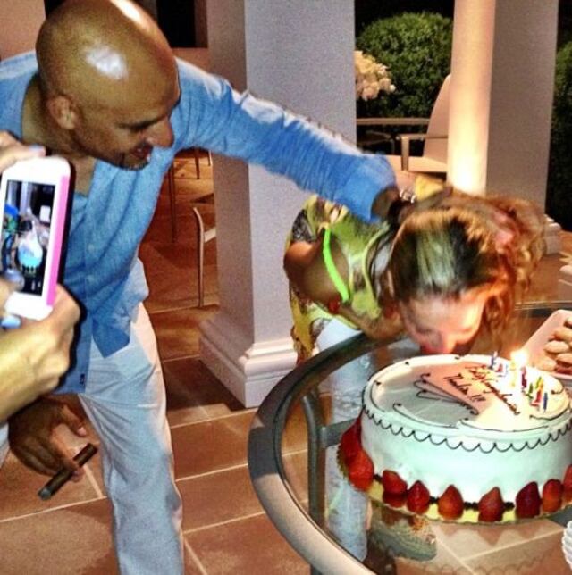 Thalía se disfruta su cumpleaños #42