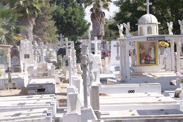 Cementerios de veteranos abrirán sus puertas en el Día de los Padres