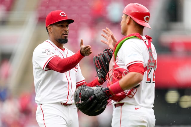 Alexis Díaz y los Rojos llevan a Dodgers a su quinta derrota consecutiva