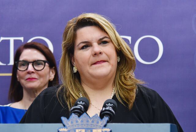 Aún sin reunirse la gobernadora con Jubilados de la Autoridad, mientras se amenaza un aumento tarifario