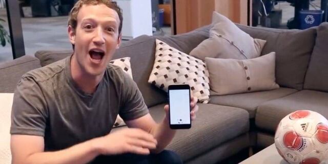 “Malditos idiotas”, así calificó el creador de Facebook a sus usuarios