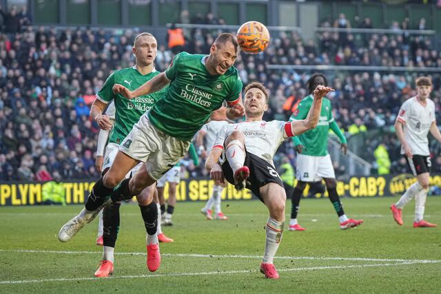 Liverpool cae ante el Plymouth de segunda división en la cuarta ronda