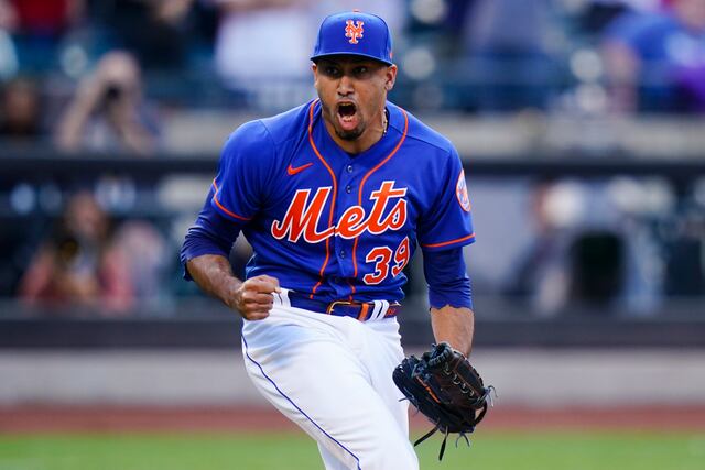 Boricua Edwin Díaz se anota su noveno juego salvado