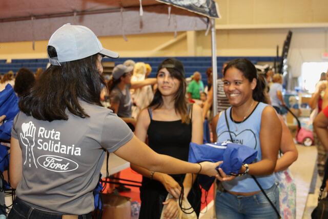 Ford lleva su ruta solidaria al Oeste