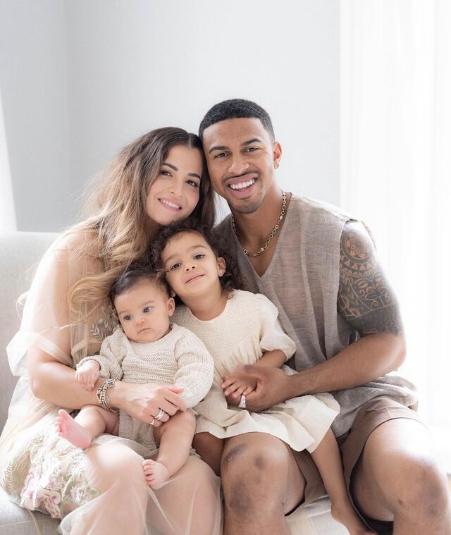 Tierna sesión de fotos de Francisco Lindor y su esposa para celebrar el cumpleaños de su hija mayor