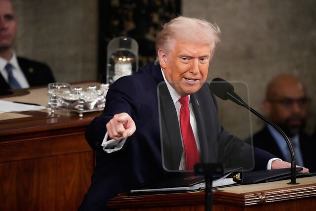 Trump dice que aún no ha decidido nada sobre Irán aunque no le gusta como está negociando