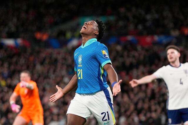 Endrick anota el gol del triunfo de Brasil ante Inglaterra y rompe récord
