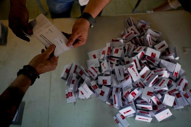 El rechazo a la nueva constitución de Chile lleva la ventaja en plebiscito con más del 50% de conteo