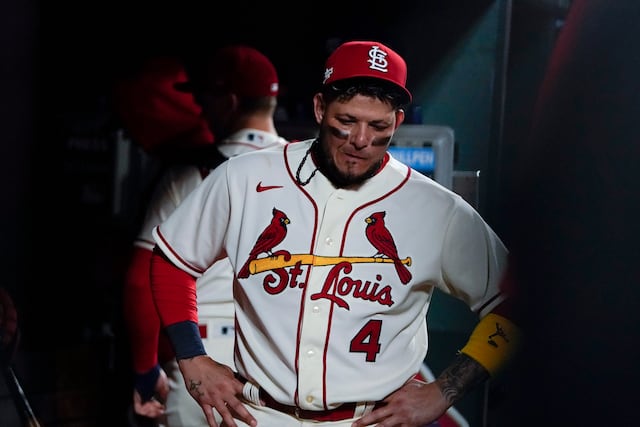 Fin de una era para Yadier Molina en Grandes Ligas tras derrota contra Filadelfia