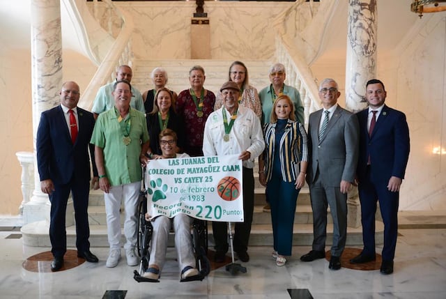 Reconocen Las Juanas de la UPRM por récord de anotaciones en el baloncesto femenino en el 1983