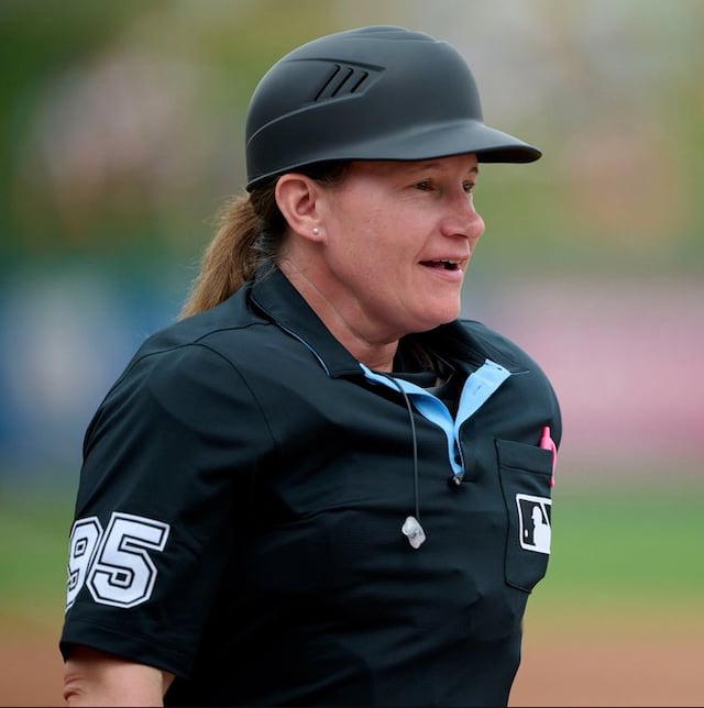 Jen Pawol hará historia como la primera mujer en arbitrar un juego de temporada regular de MLB