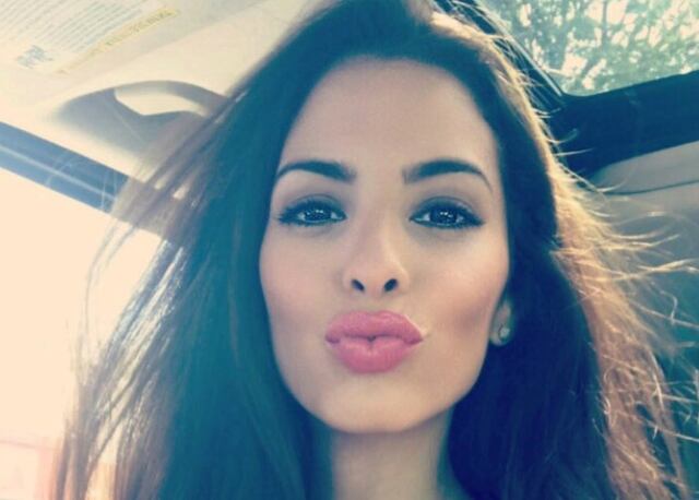 Viviana Ortiz se deja ver con diminuto bikini