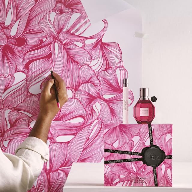 Ilustrador boricua crea pieza única en colaboración con Viktor & Rolf