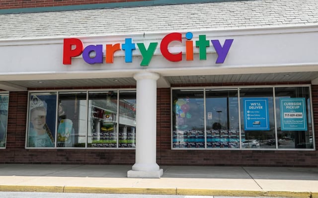 Party City cierra varias tiendas en Puerto Rico y concentra operaciones en Guaynabo