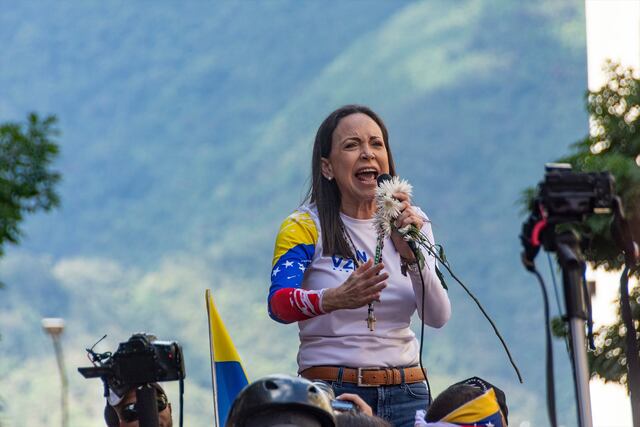 María Corina Machado exige que Edmundo González asuma el poder en Venezuela