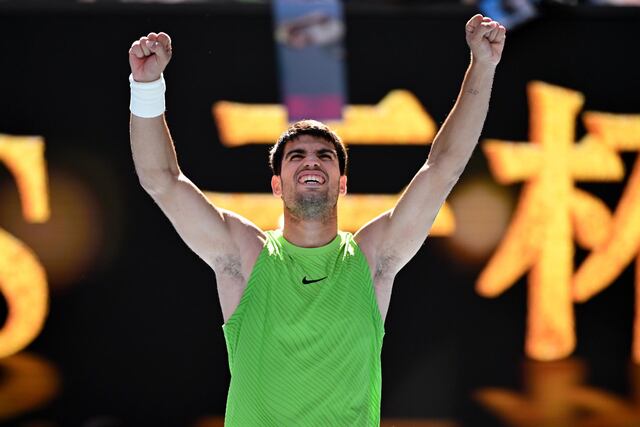 Alcaraz avanza a tercera ronda del Abierto de Australia