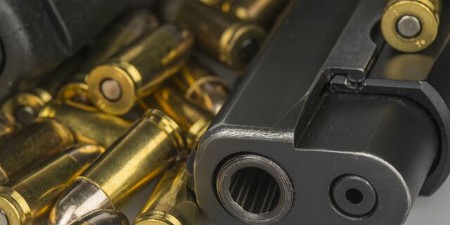 Balean a tres desde auto en marcha en Aguas Buenas
