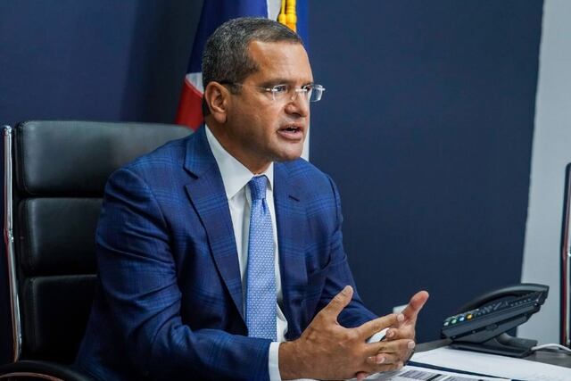 Gobernador dice que Bomberos y Policías deben asumir el deber “sin condiciones”