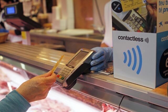 Beneficios de realizar pagos con tarjetas “contactless”