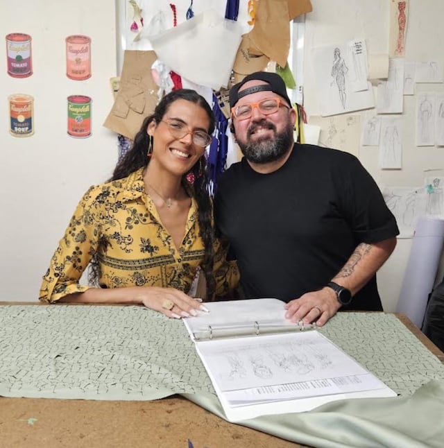Jaer Cabán rumbo al New York Fashion Week junto a una diseñadora emergente