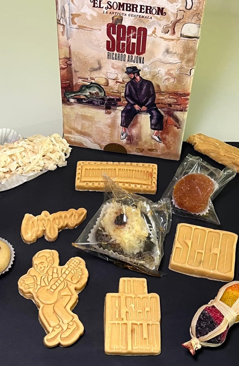 Caja edición limitada de dulces típicos elaborados exclusivamente para la residencia en Guatemala. Fotos Lynet Santiago Túa