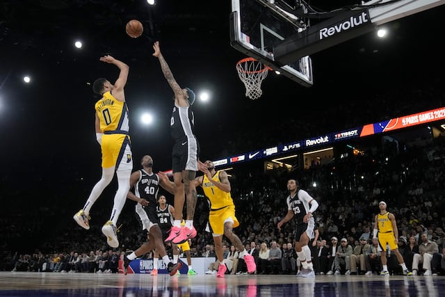 Pacers se imponen 136-98 ante los Spurs en París