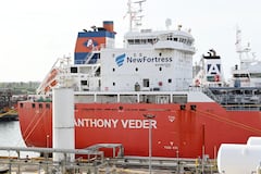 “Es un chantaje”: Gobernadora truena contra New Fortress en medio de disputa por gas