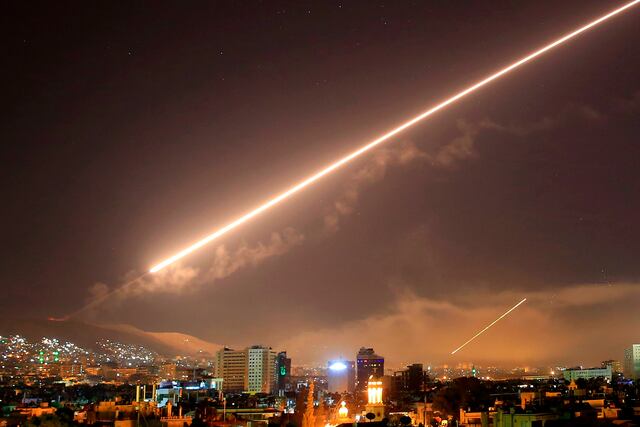 Ataque israelí impacta aeropuerto de Damasco