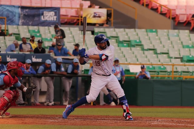 RA12 consigue su tercera victoria derrotando a Santurce