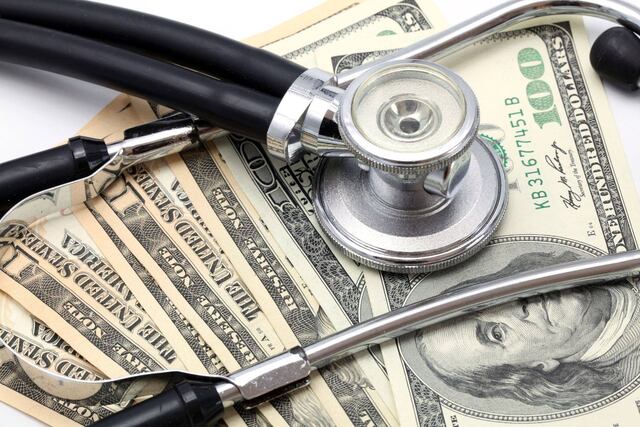 Popular estrena programa financiero para clase médica