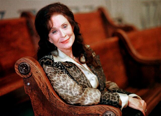 Fallece la leyenda de la música country Loretta Lynn