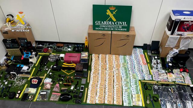 Arrestan empleado de aeropuerto por robo de artículos de las maletas de los pasajeros
