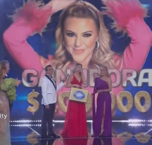 Madison Anderson recibe el maletín con $200 mil tras ganar “La casa de los famosos 3″