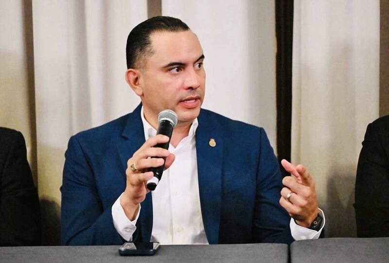 El funcionario afirmó haber revocado tres acuerdos colaborativos por incumplimientos detectados.