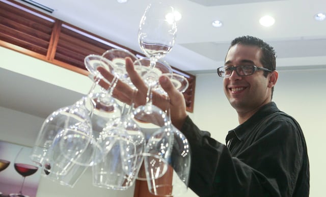 Ofrecen curso en formación internacional para sommelier