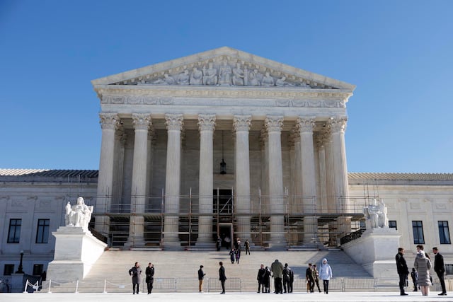 Supremo de EE. UU. restablece el acceso a la píldora abortiva mifepristona