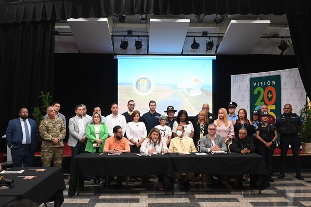 Gobernadora coordina mejoras para comunidades especiales de Dorado