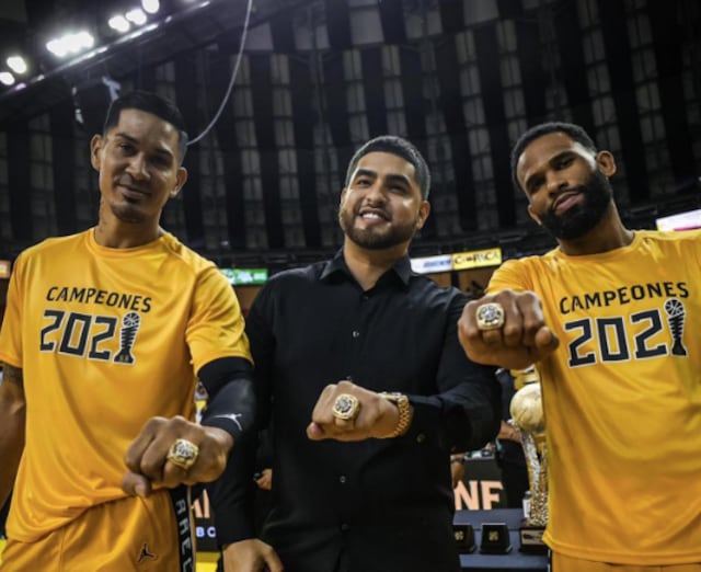 Capitanes de Arecibo muestran en brillo de sus sortijas en noche victoriosa