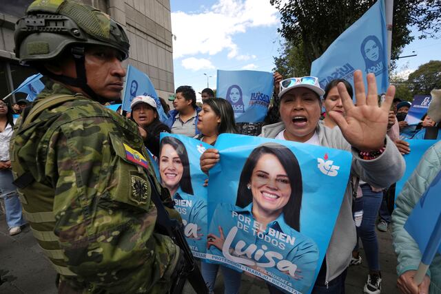 Arranca en Ecuador la segunda vuelta electoral entre los candidatos presidenciales