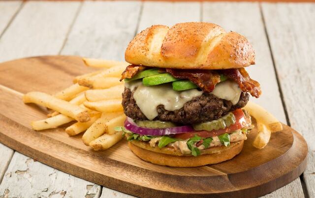 Applebee’s amplía su menú de Burgers