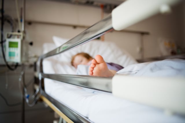 Envían cartas de despido a empleados del Hospital Pavía de Arecibo