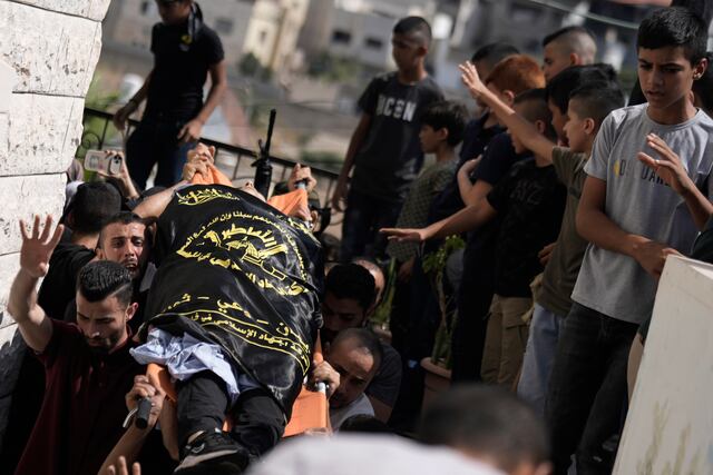 Fuerzas israelíes matan a adolescente palestino en Cisjordania