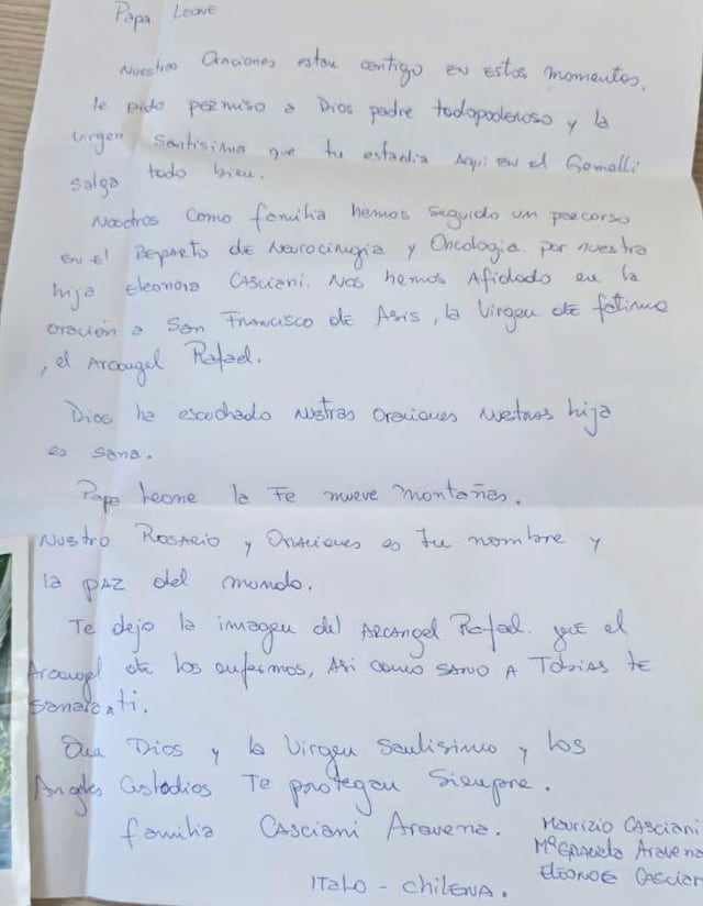 León XIV recibe cartas de apoyo de los niños ingresados en el área oncológica del Gemelli