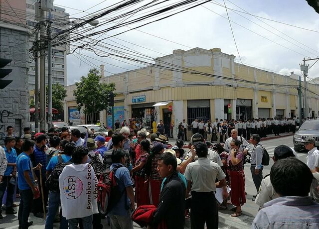 Se enfrentan campesinos y pandilleros en el estado de México ante muerte de 14 personas